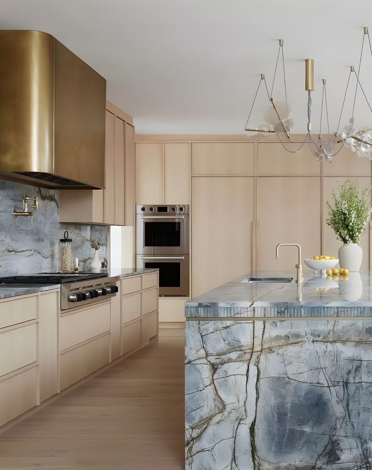 Best Kitchen Worktop Materials, Part 3 – Natural Stone: Granite, Marble and Quartzite